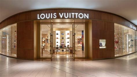 lv tech box calgary|Louis Vuitton Calgary Chinook Centre store, Canada.